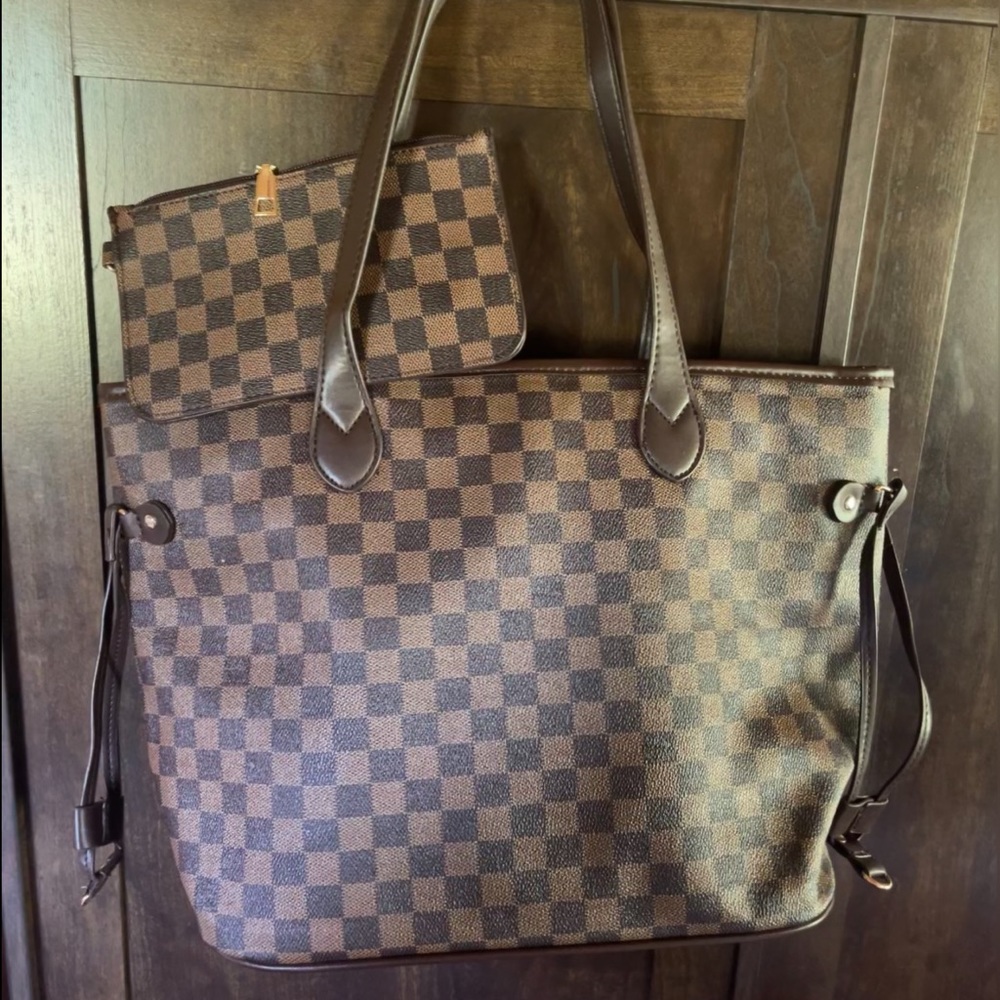 NWT, checkered purse